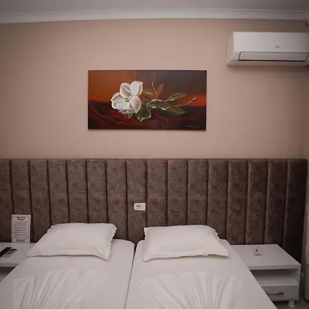Kojku Szálloda Durrës